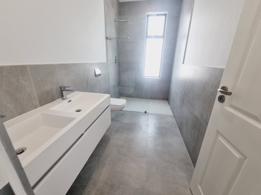 3 Bedroom Property for Sale in Sandown Western Cape